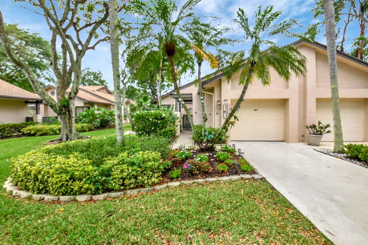 South Florida Real Estate | View 5231 Fairway Woods Drive, 3311 | 3 Beds, 2 Baths