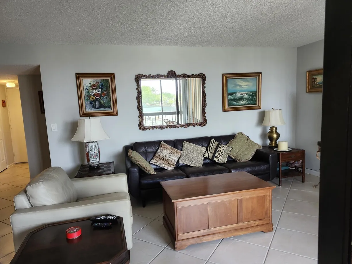 South Florida Real Estate | View 450 Egret Circle, 9204 | Listing