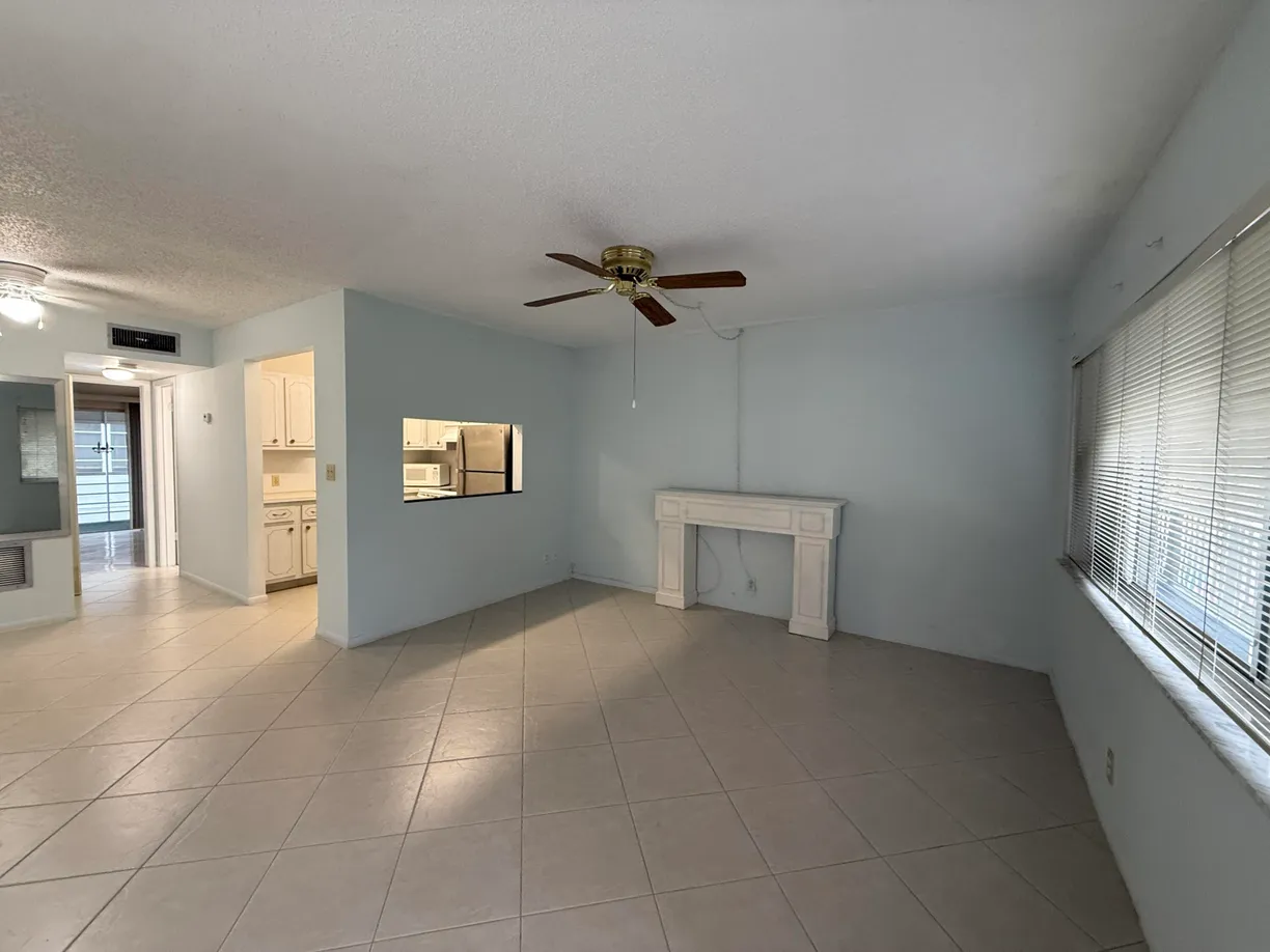 South Florida Real Estate | View 2480 Lake Osborne Drive, 204 | Listing