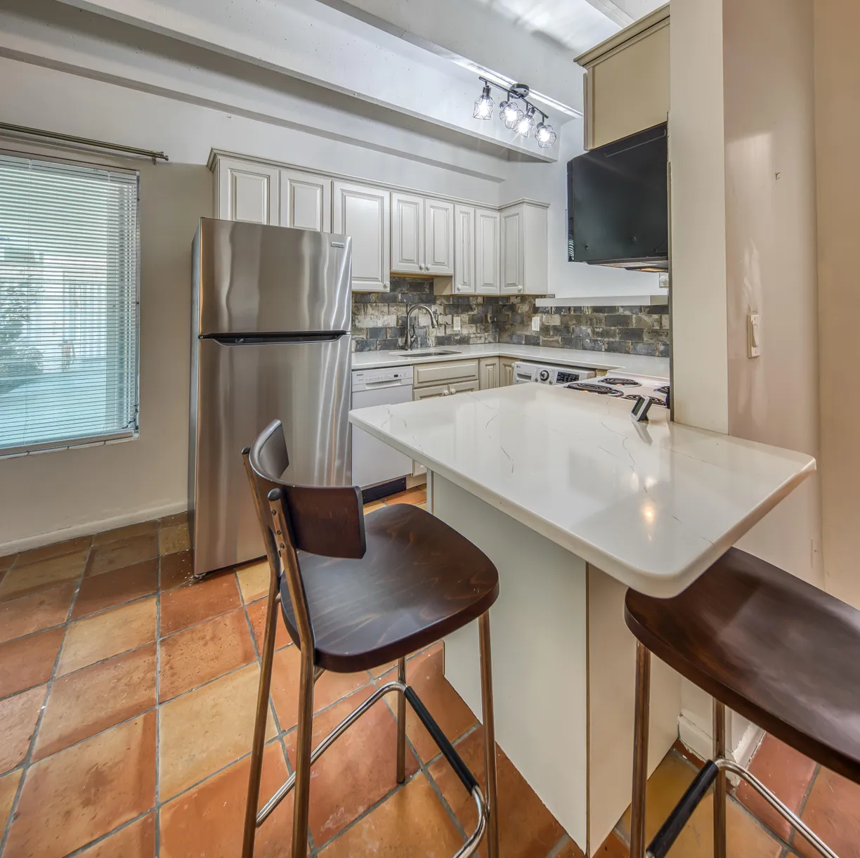 South Florida Real Estate | View 702 N Federal Highway, A1 | Listing