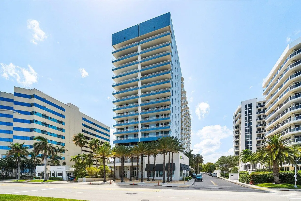 South Florida Real Estate | View 1551 N Flagler Drive, 1509 | 1 Bed, 1 Bath