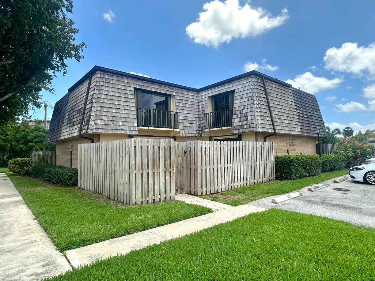 South Florida Real Estate | View 405 Arabian Road | 2 Beds, 2 Baths