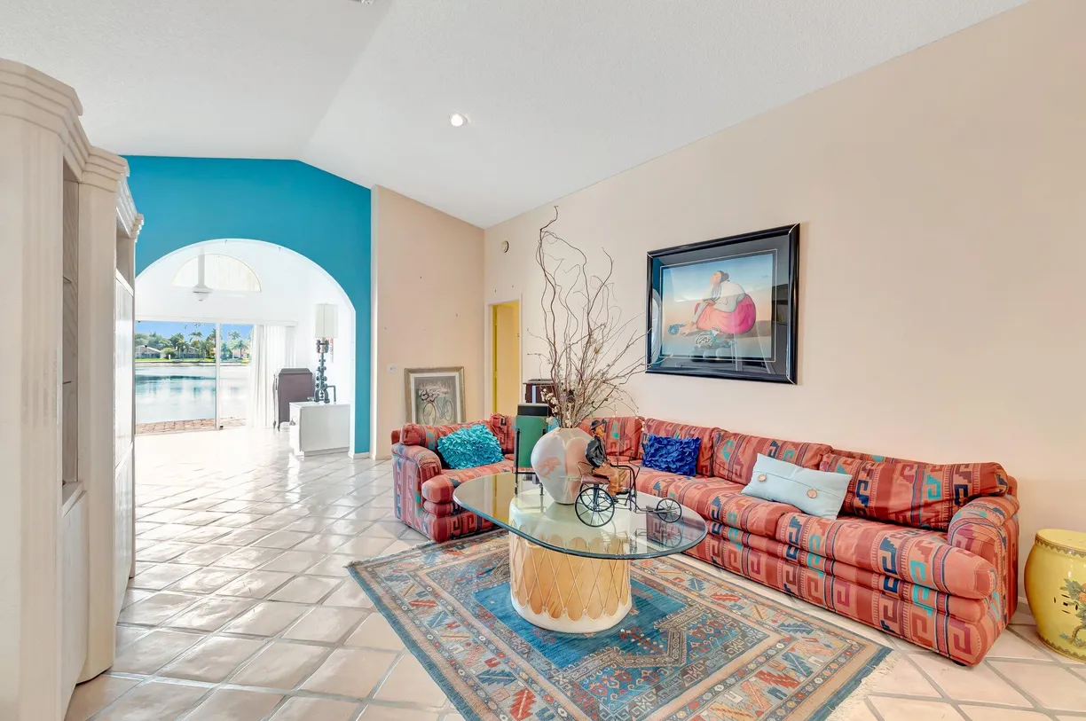 South Florida Real Estate | View 9835 Harbour Lake Circle | 3 Beds, 2 Baths
