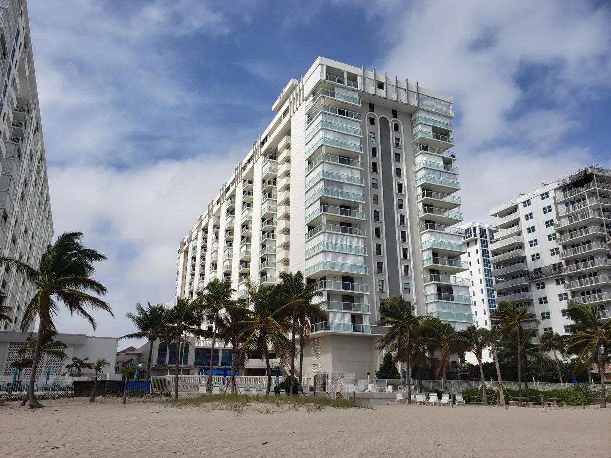 South Florida Real Estate | View 1000 S Ocean Boulevard, Ph-A | 2 Beds, 2 Baths