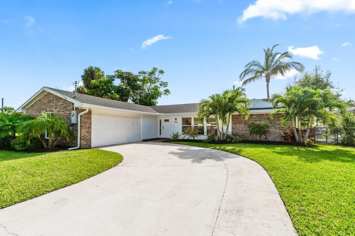 South Florida Real Estate | View 1720 W Terrace Drive | Listing