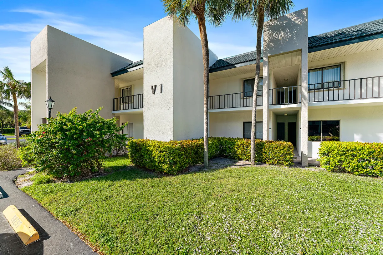 South Florida Real Estate | View 1605 S Us Highway 1, V1-104 | Listing