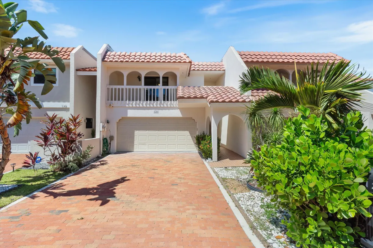 South Florida Real Estate | View 126 Harbor Circle Circle | 3 Beds, 2 Baths