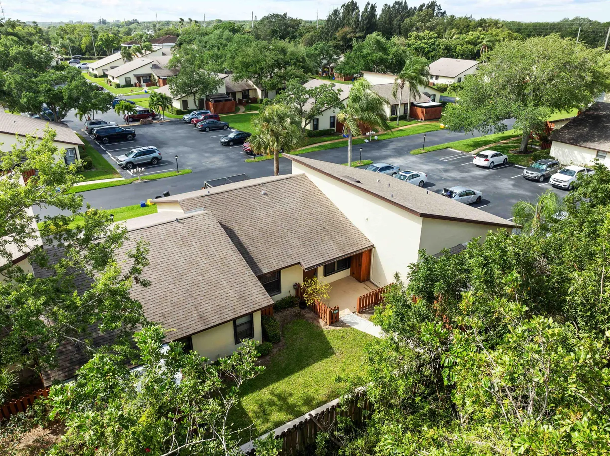 South Florida Real Estate | View 7982 SE Villa Circle, B2707 | Listing