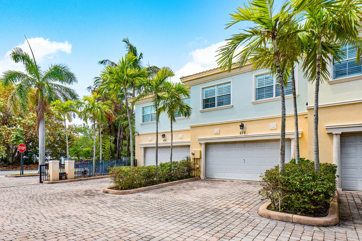 South Florida Real Estate | View 615 Avenue, H | Listing