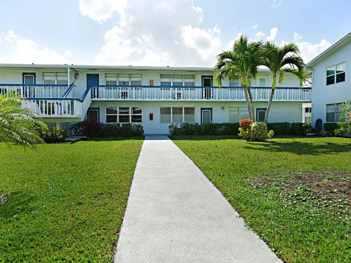 South Florida Real Estate | View 45 Farnham B | Listing