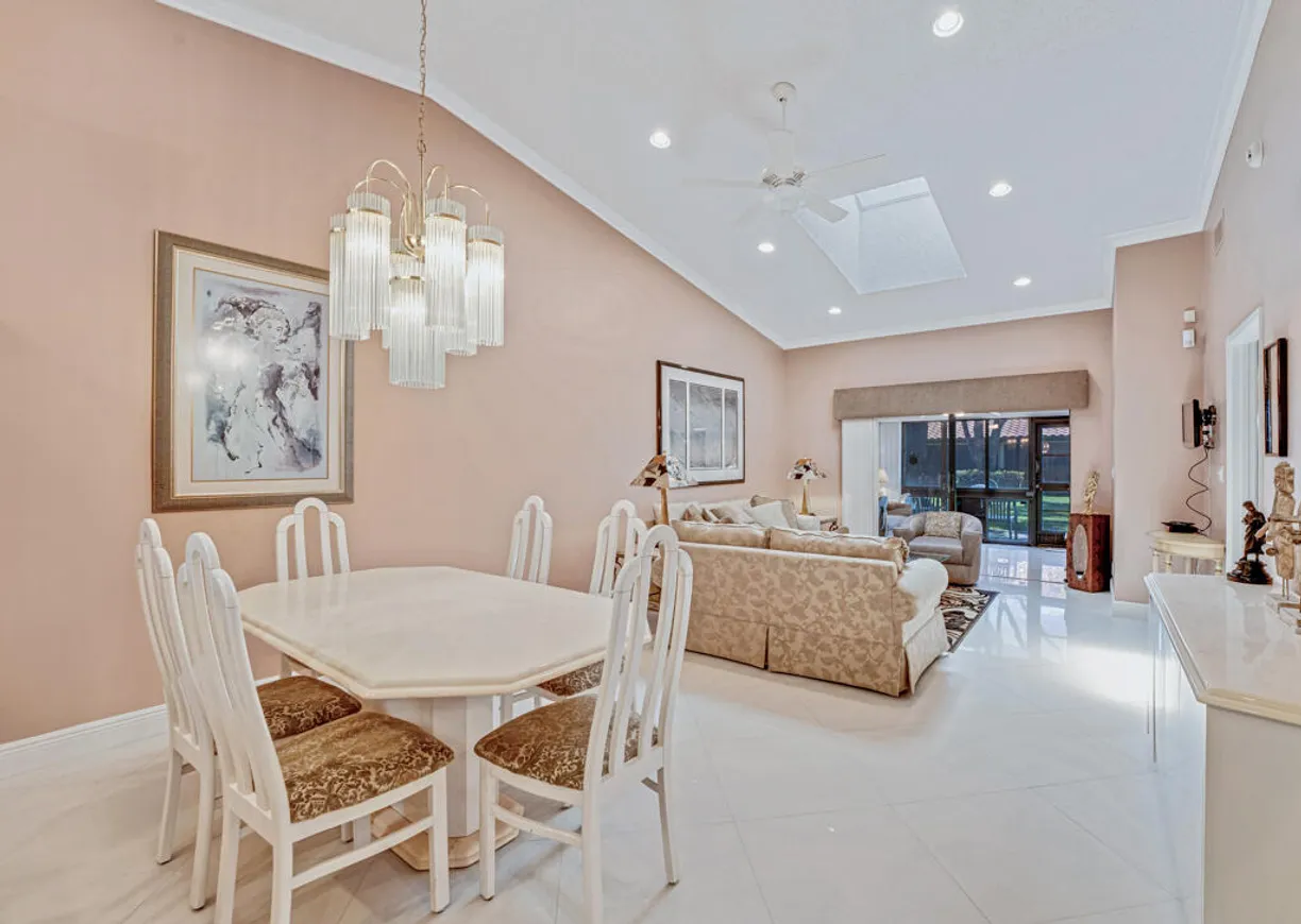 South Florida Real Estate | View 6069 Sunny Pointe Circle | Listing