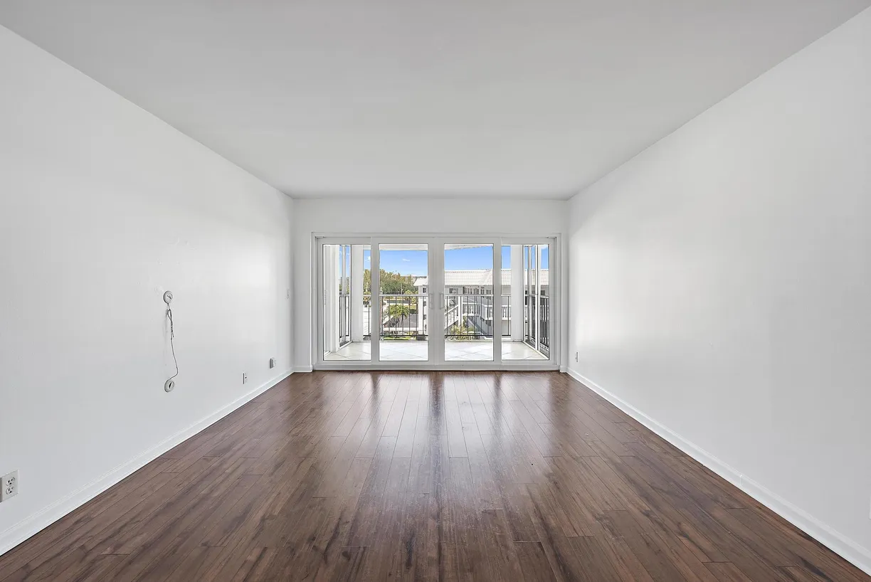 South Florida Real Estate | View 155 Yacht Club Drive, 405 | Listing