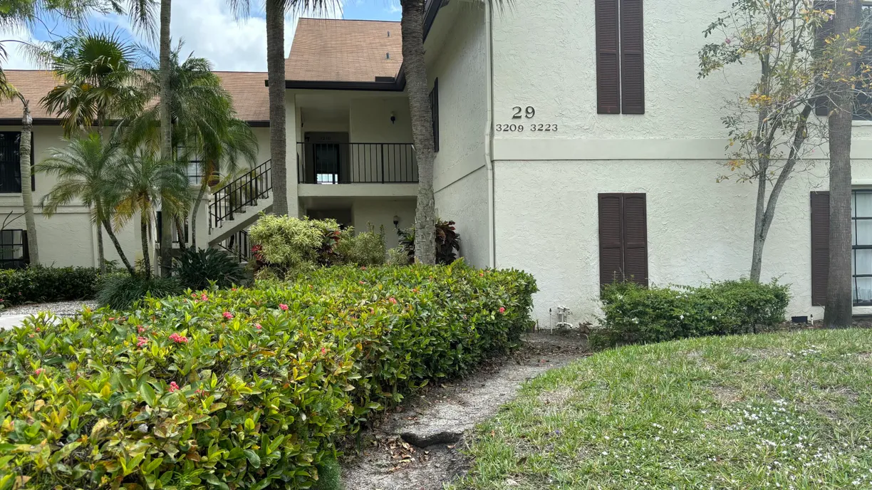 South Florida Real Estate | View 3209 Jog Park Drive, 2914 | 2 Beds, 2 Baths