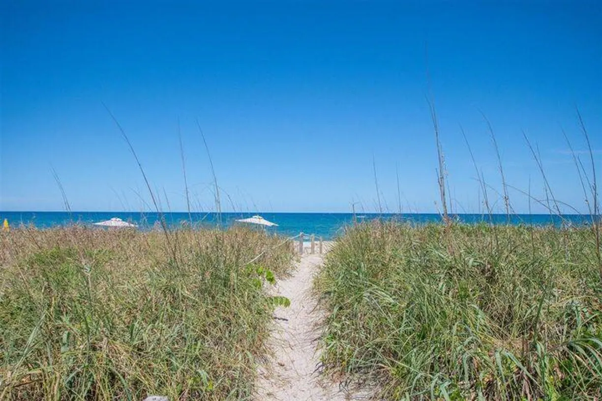 South Florida Real Estate | View 2565 S Ocean 2060 Boulevard, 2060 | 1 Bed, 1 Bath