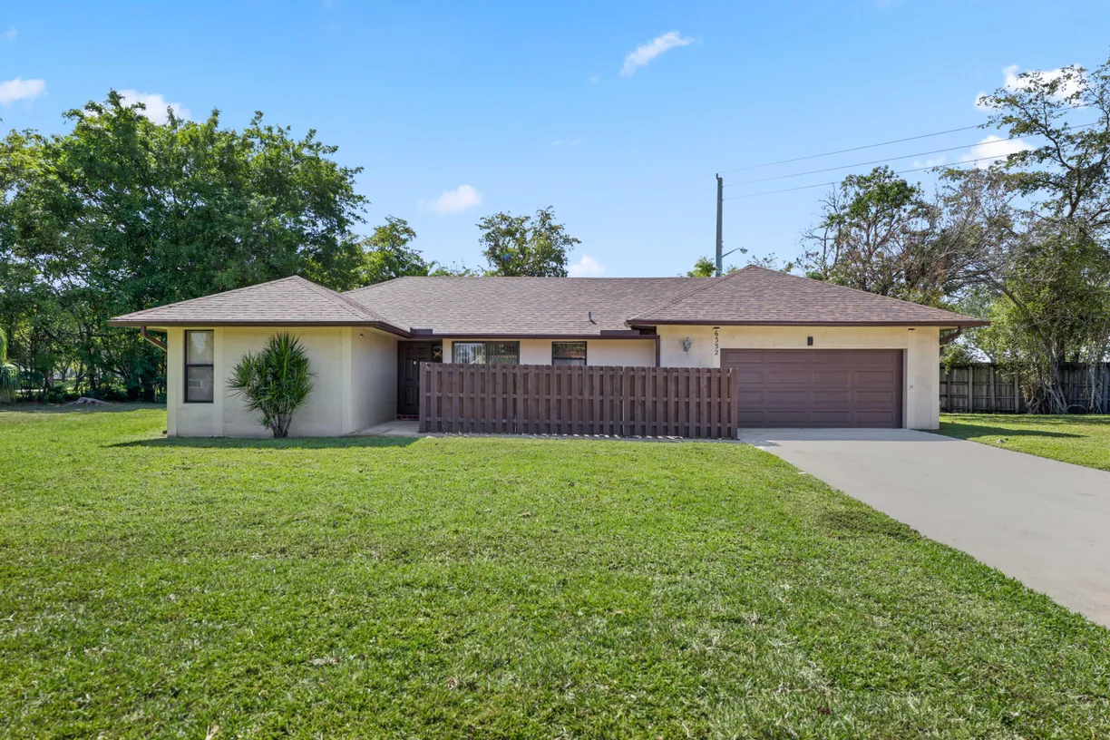 South Florida Real Estate | View 6332 Moonstone Way | 3 Beds, 2 Baths