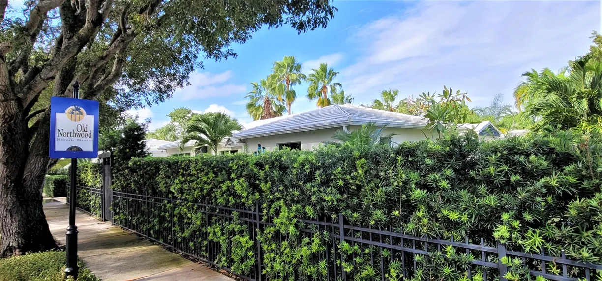 South Florida Real Estate | View 403 32nd Street | Listing