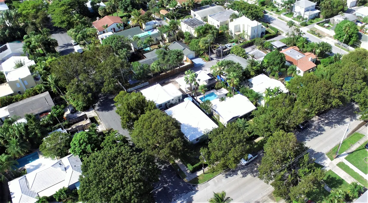 South Florida Real Estate | View 403 32nd Street | Listing