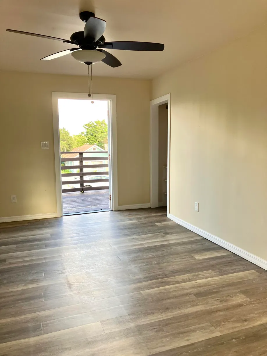 South Florida Real Estate | View 729 N A 1 Street, 3 | Listing