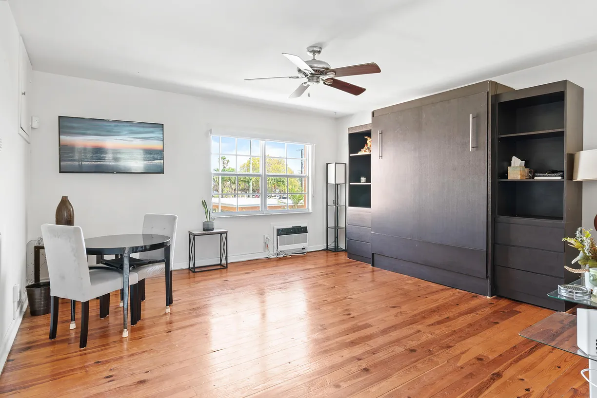 South Florida Real Estate | View 31 S Golfview Road, #11 | Listing