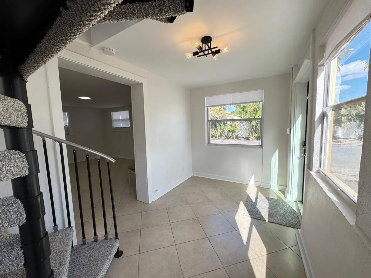 South Florida Real Estate | View 509 6th Avenue, 1 | Listing