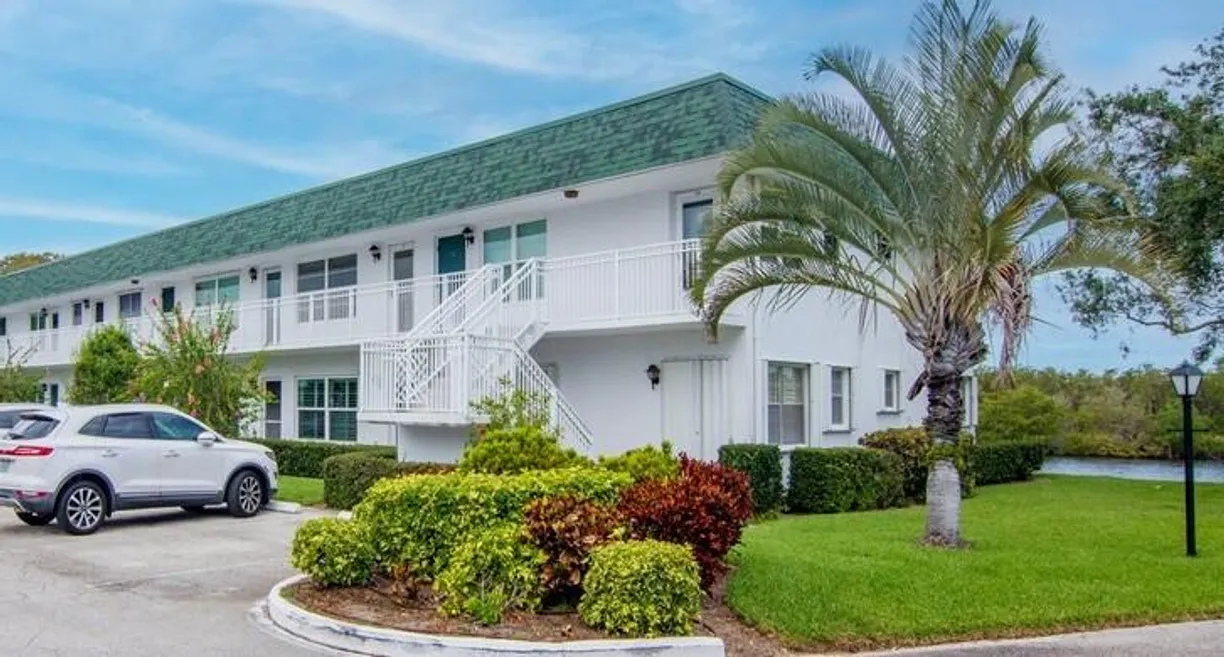 South Florida Real Estate | View 2800 Indian River Boulevard, F8 | Listing
