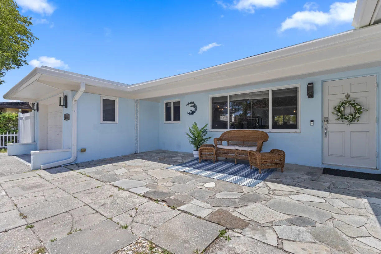 South Florida Real Estate | View 2333 SE 11th Street | Listing