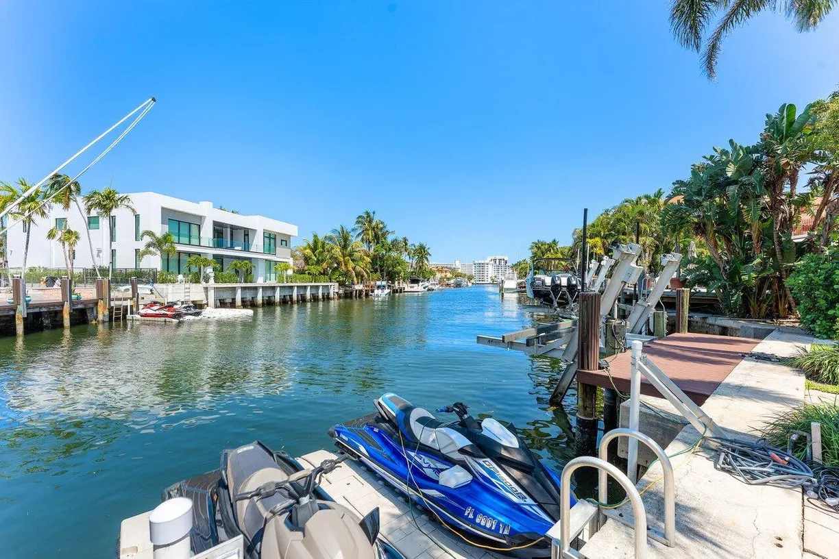 South Florida Real Estate | View 7700 NE Spanish Trail Court | Listing