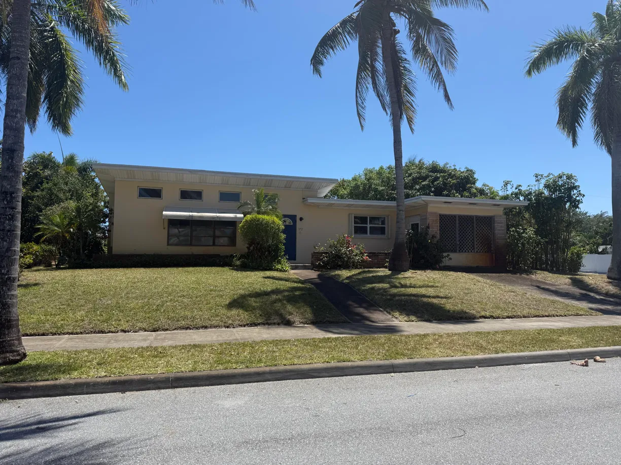 South Florida Real Estate | View 372 Franklin Road | 3 Beds, 2 Baths