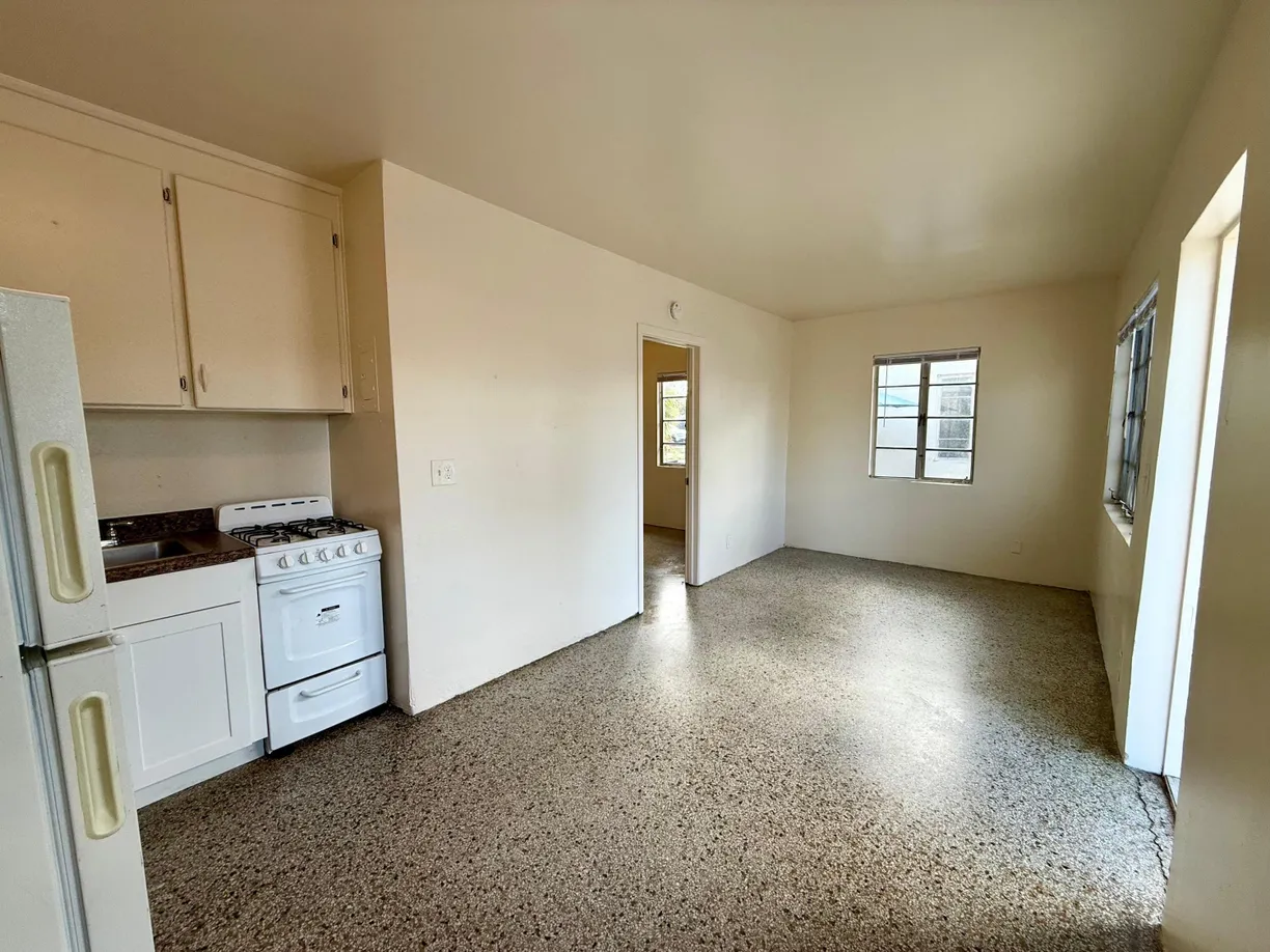 South Florida Real Estate | View 1006 2nd Avenue | Listing