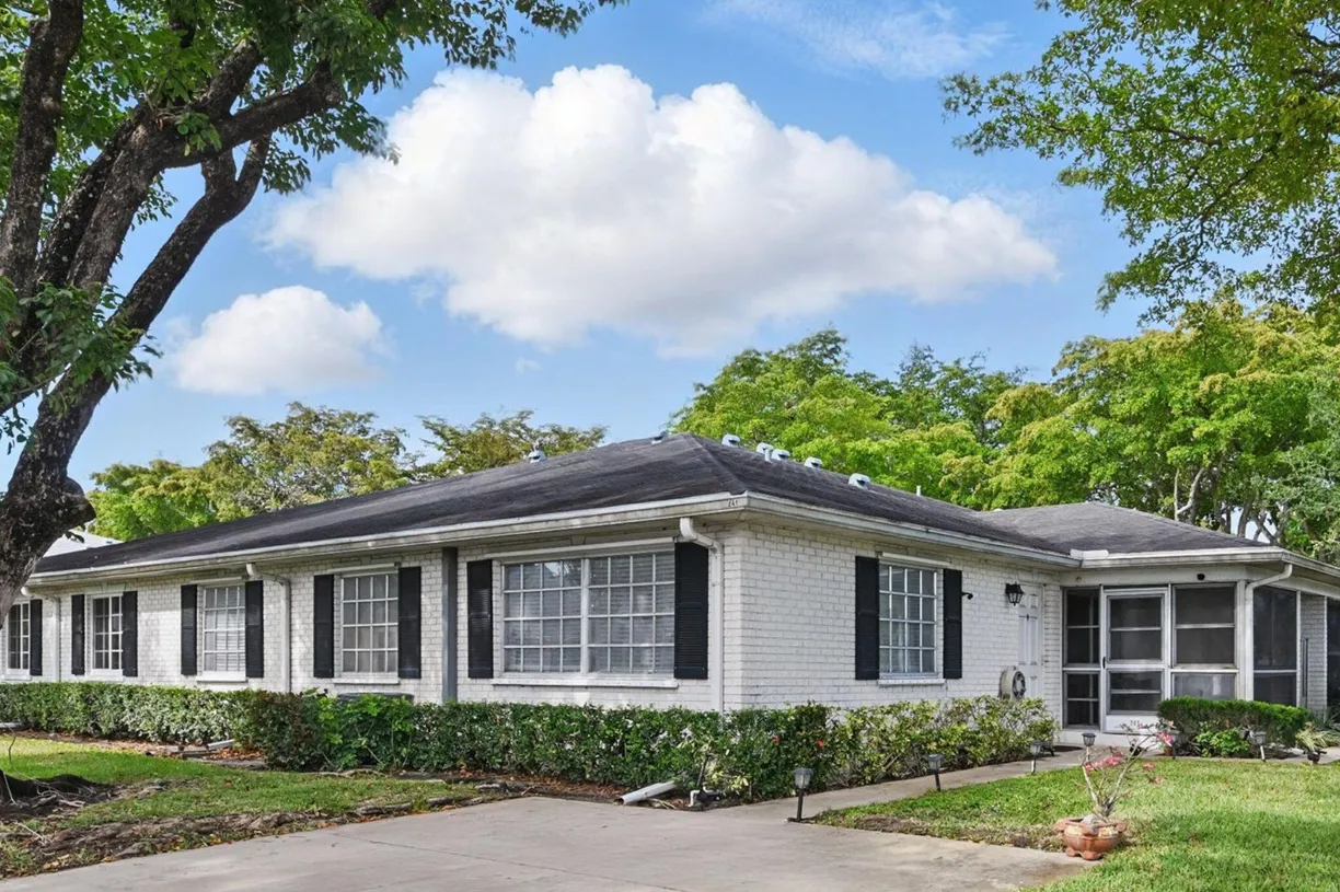 South Florida Real Estate | View 10079 S 40th Trail, 241 | 2 Beds, 2 Baths