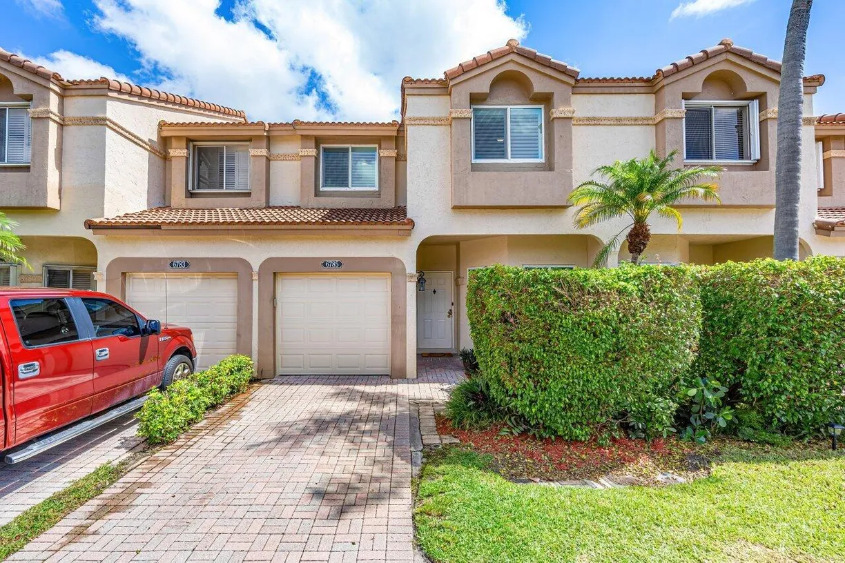South Florida Real Estate | View 6785 Via Regina | Listing