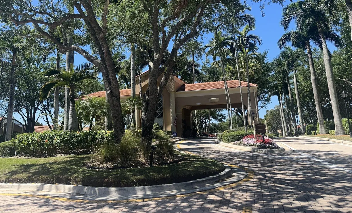 South Florida Real Estate | View 5124 Pelican Cove Drive | Listing