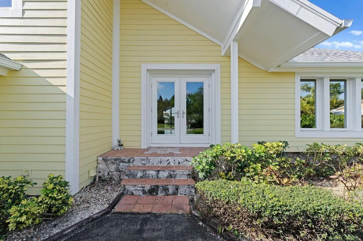 South Florida Real Estate | View 2626 SE Erickson Drive | Listing