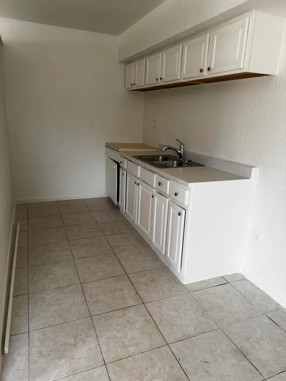 South Florida Real Estate | View 2200 NW 20th Street, W | Listing