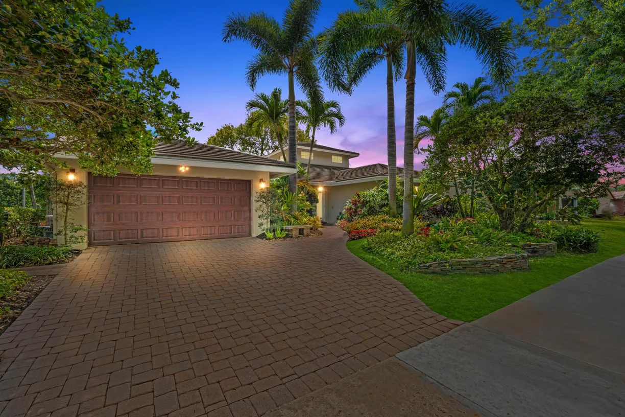 South Florida Real Estate | View 3518 Pine Haven Circle | 5 Beds, 3 Baths