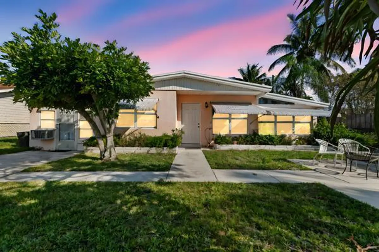 South Florida Real Estate | View 3027 SE Orchid Street | 2 Beds, 2 Baths