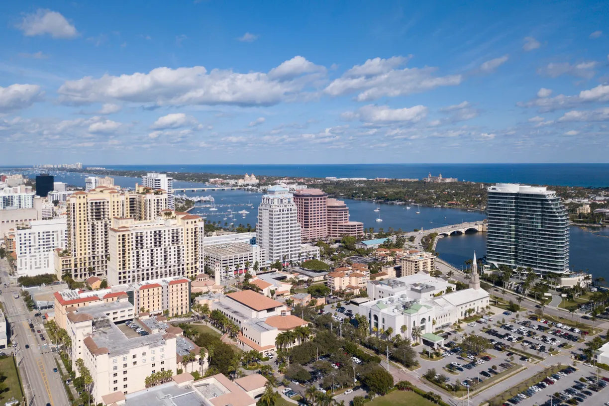 South Florida Real Estate | View 801 S Olive Avenue, 235 | 1 Bed, 1 Bath