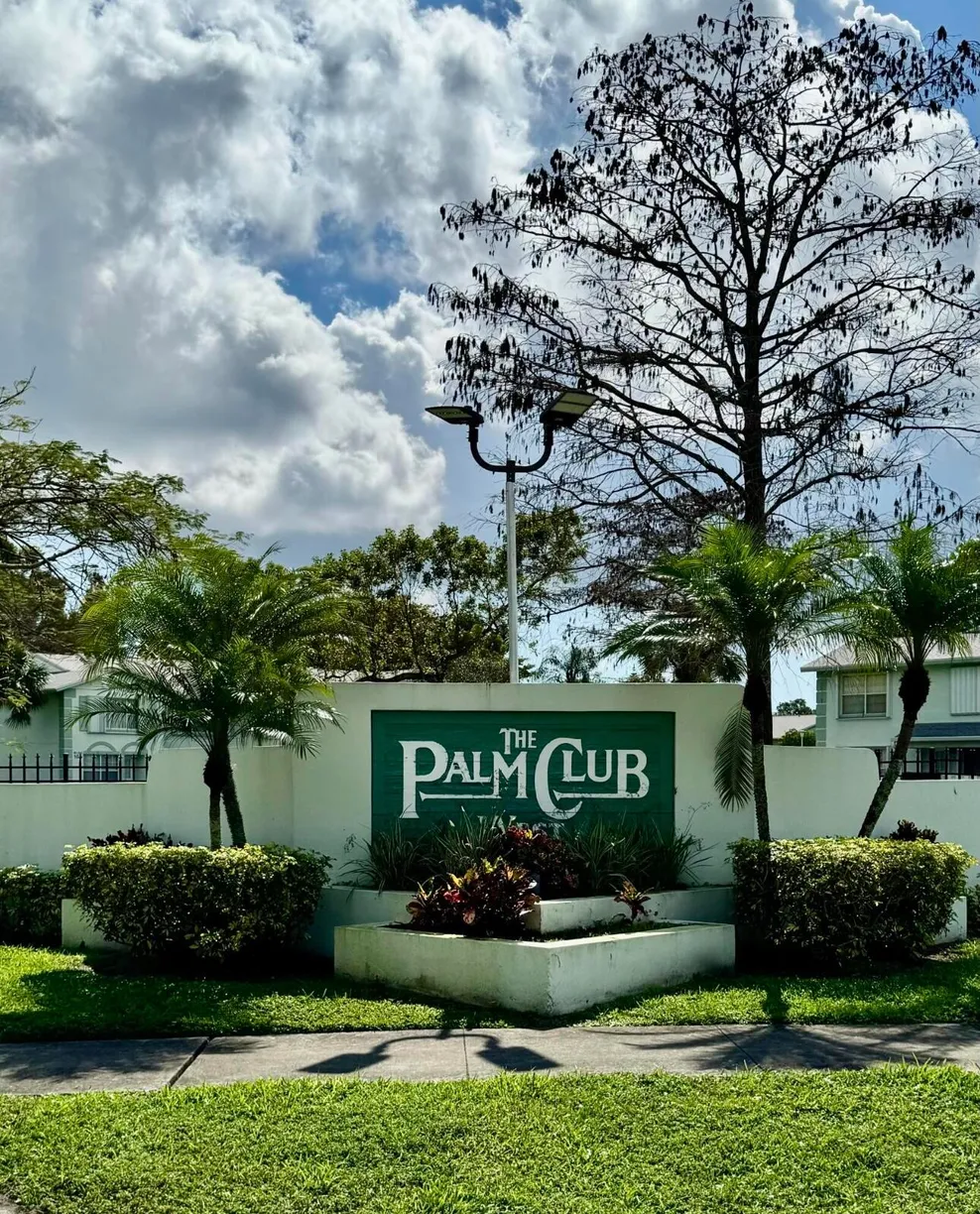 South Florida Real Estate | View 3700 Savoy Lane, E | Listing