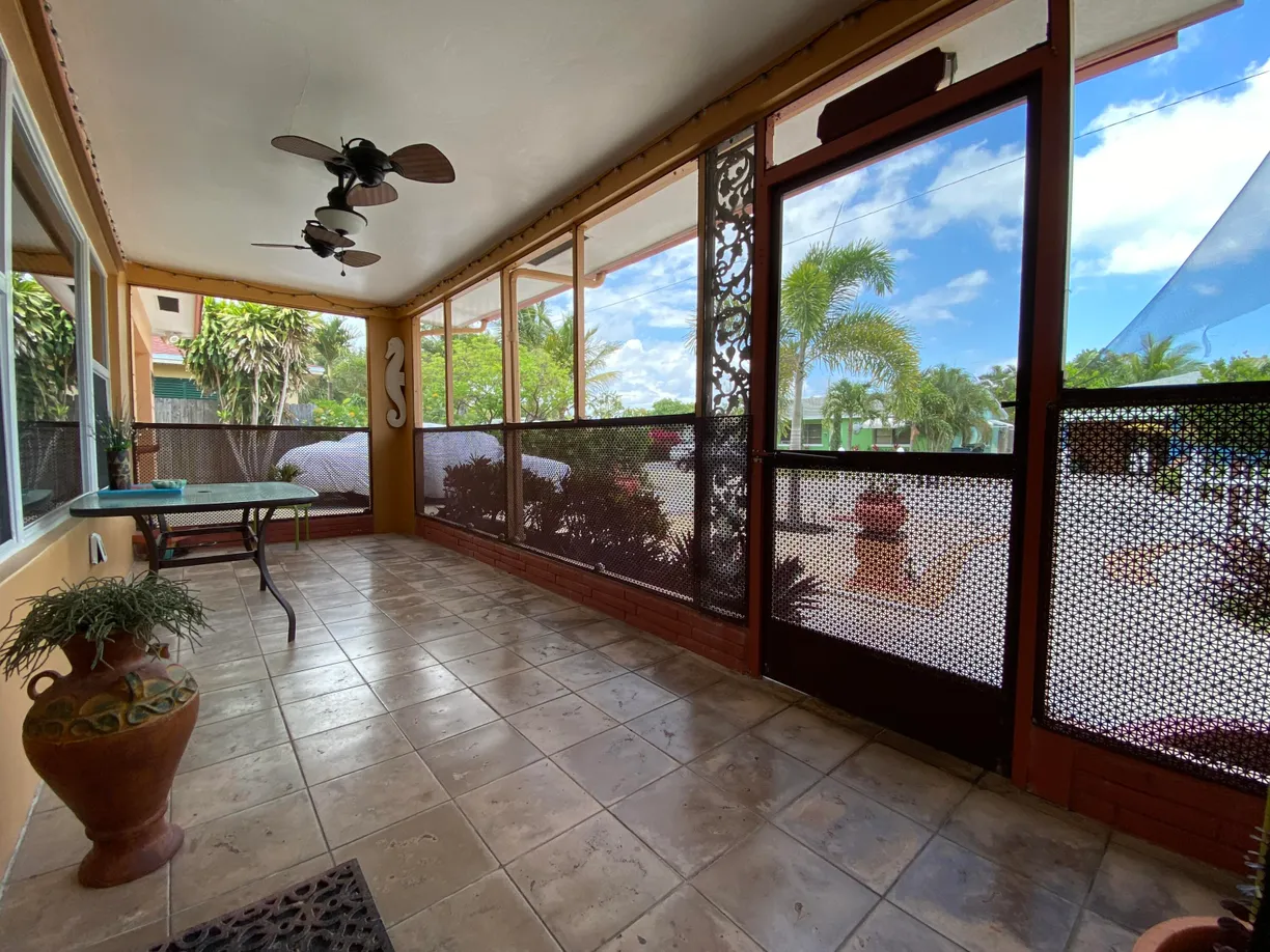 South Florida Real Estate | View 1419 N M Street | Listing