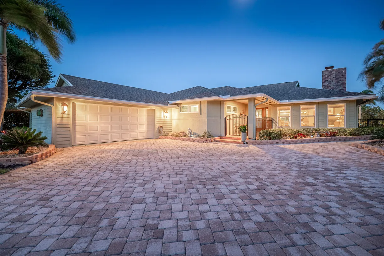South Florida Real Estate | View 4020 SE Whiticar Way | Listing