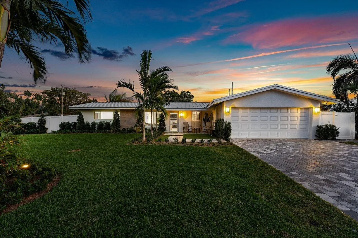 South Florida Real Estate | View 902 SW 27th Place | 3 Beds, 2 Baths