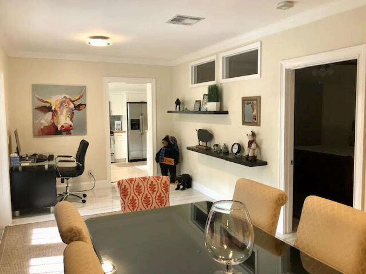 South Florida Real Estate | View 708 Rambling Drive Circle, ~ Cottage | 1 Bed, 1 Bath