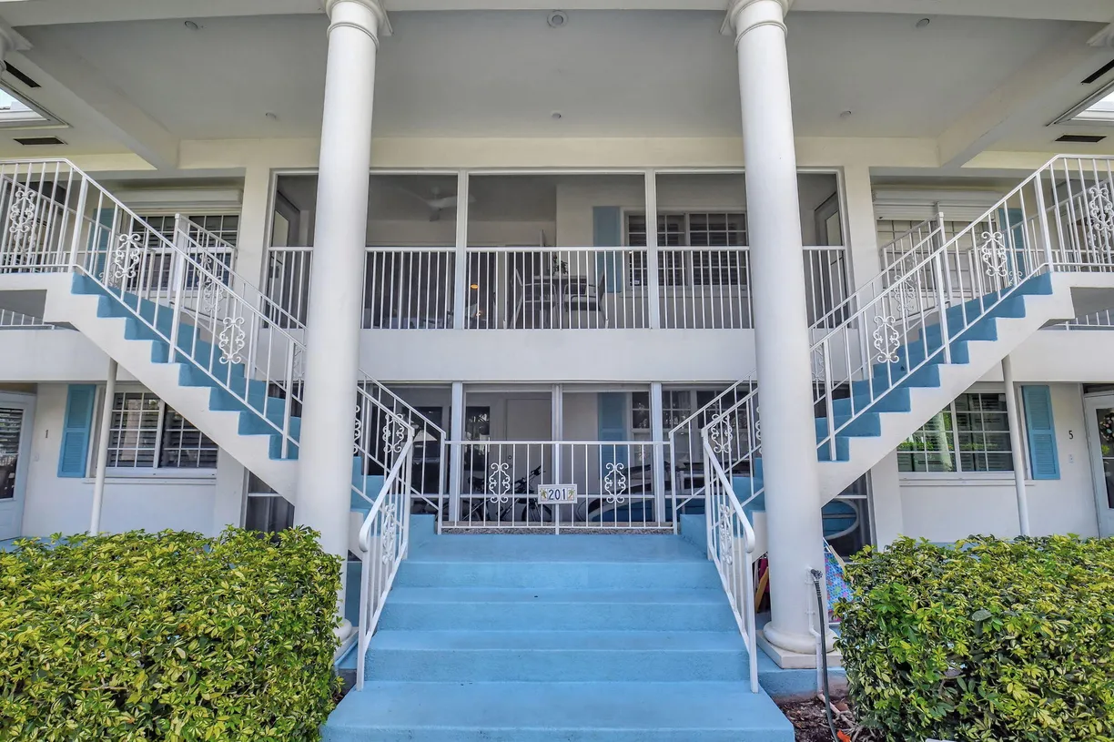 South Florida Real Estate | View 201 Venetian Drive, 4 | Listing