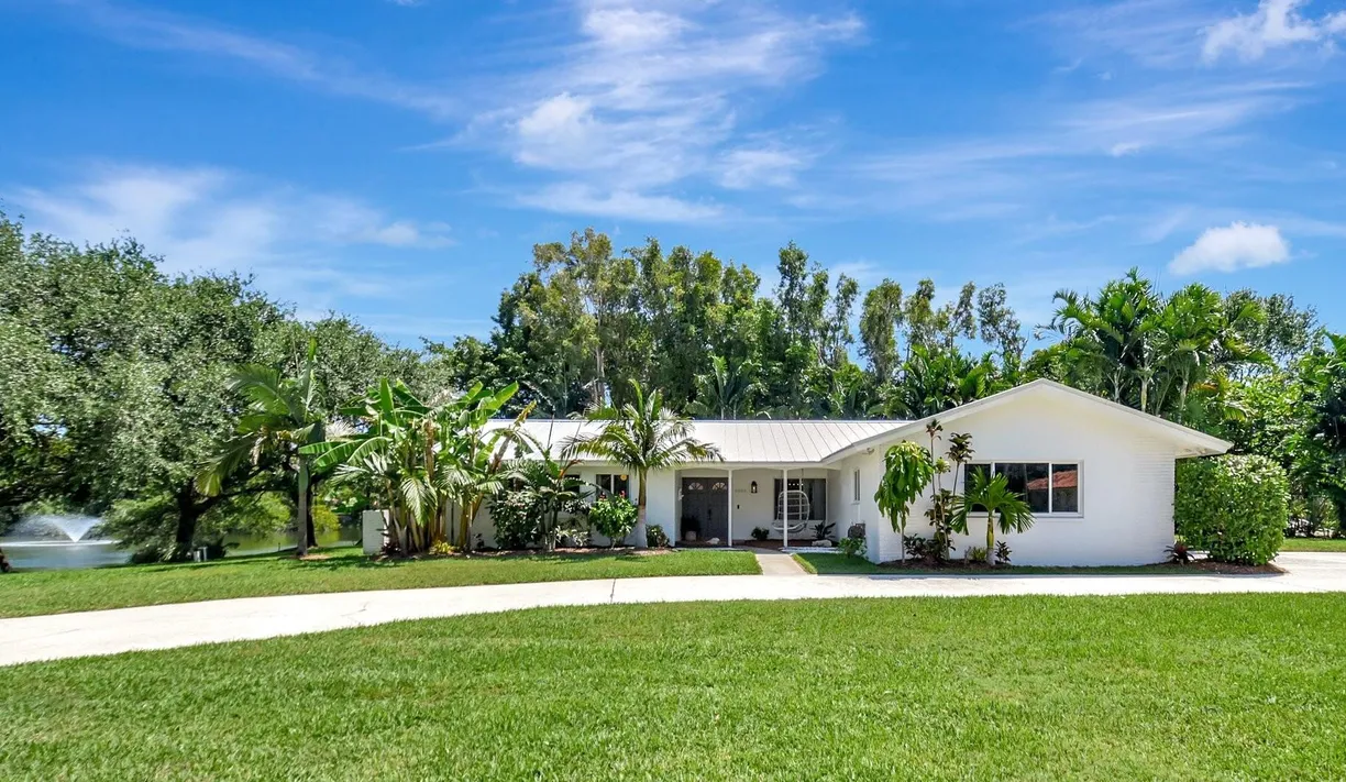 South Florida Real Estate | View 1852 Bell Lane | 3 Beds, 2 Baths