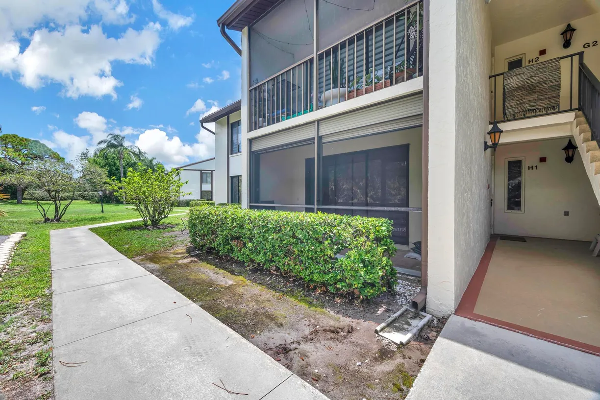 South Florida Real Estate | View 1485 SW Silver Pine Way, 107-H1 | 2 Beds, 2 Baths