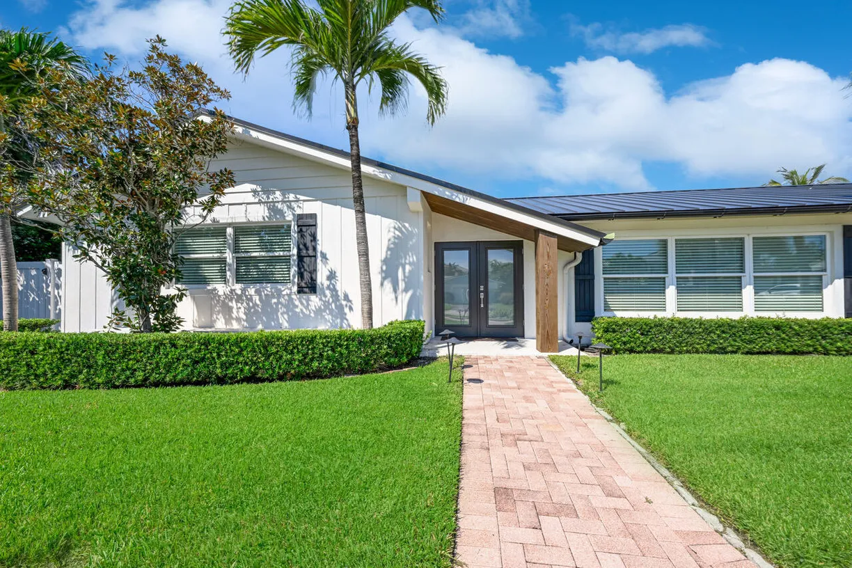 South Florida Real Estate | View 206 Colony Road | 3 Beds, 3 Baths