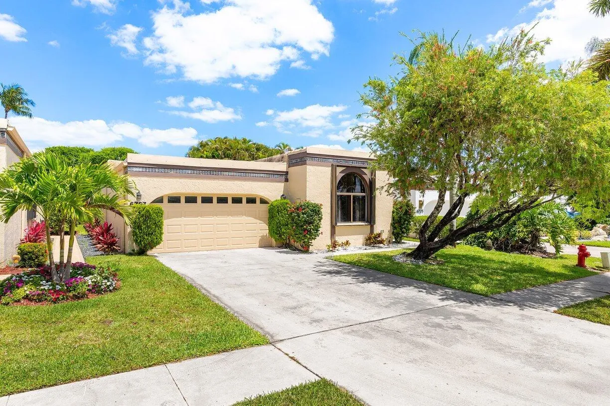South Florida Real Estate | View 6727 Palermo Way | Listing