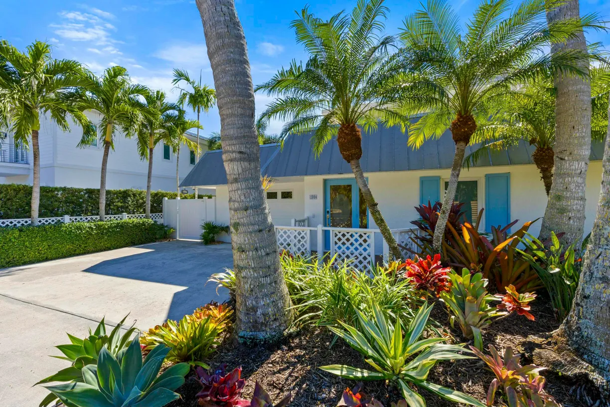 South Florida Real Estate | View 104 Eganfuskee Street | Listing