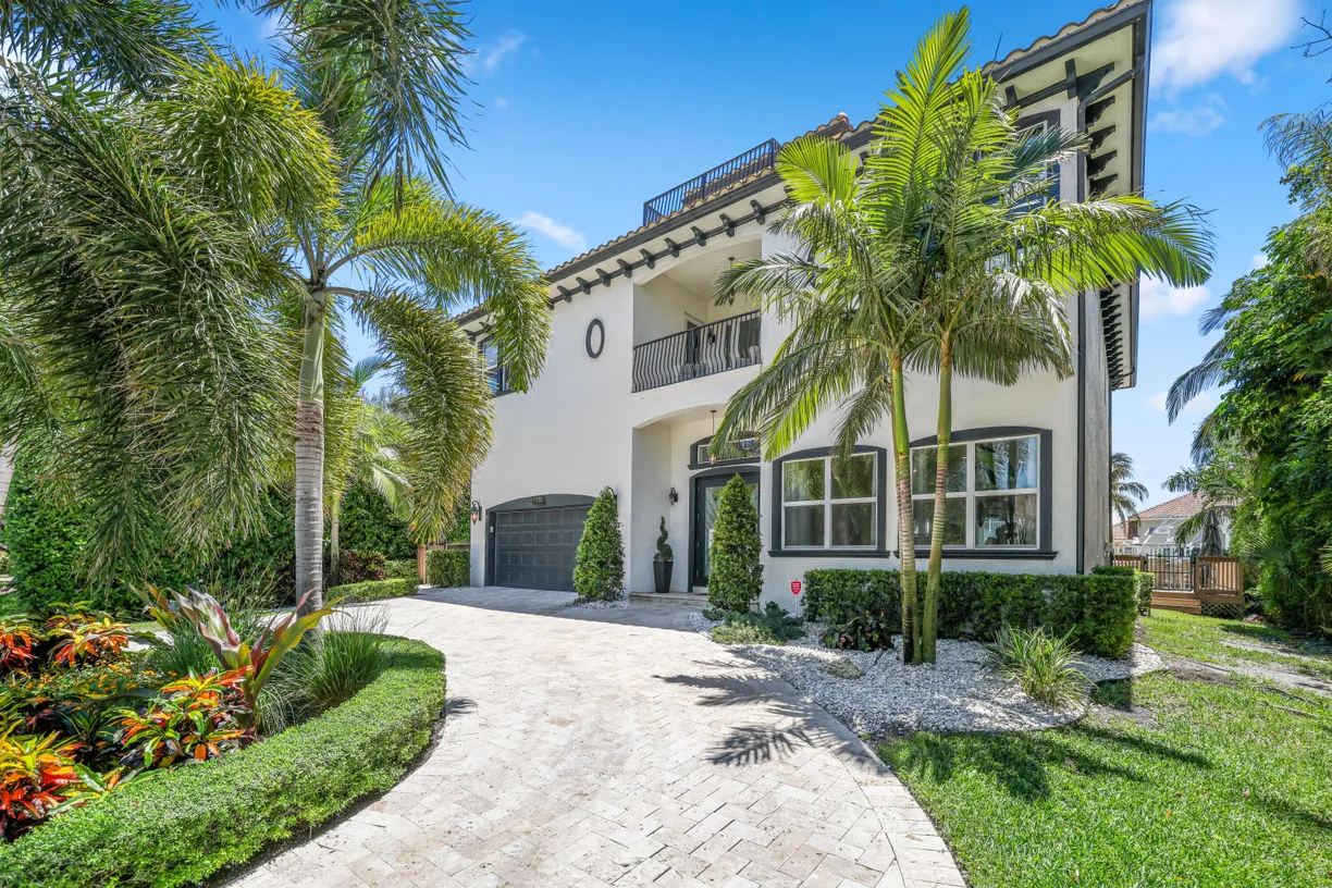 South Florida Real Estate | View 1030 Rhodes Villa Avenue | Listing