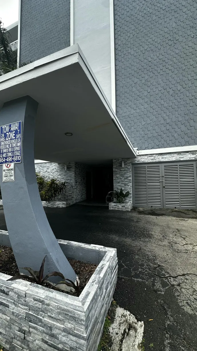 South Florida Real Estate | View 320 NE 12th Avenue, 407 | Listing